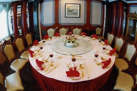 Stone Forest International Hotel Qujing Restaurant foto